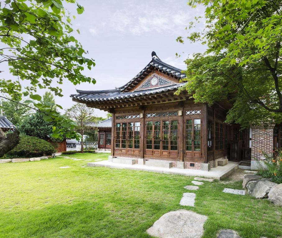 2026 ソウル・ウェルネス観光100選：05. 白麟済家屋 (Baek In-je House)