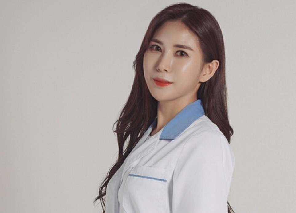 นักโภชนาการที่โรงเรียนมัธยมเกาหลี