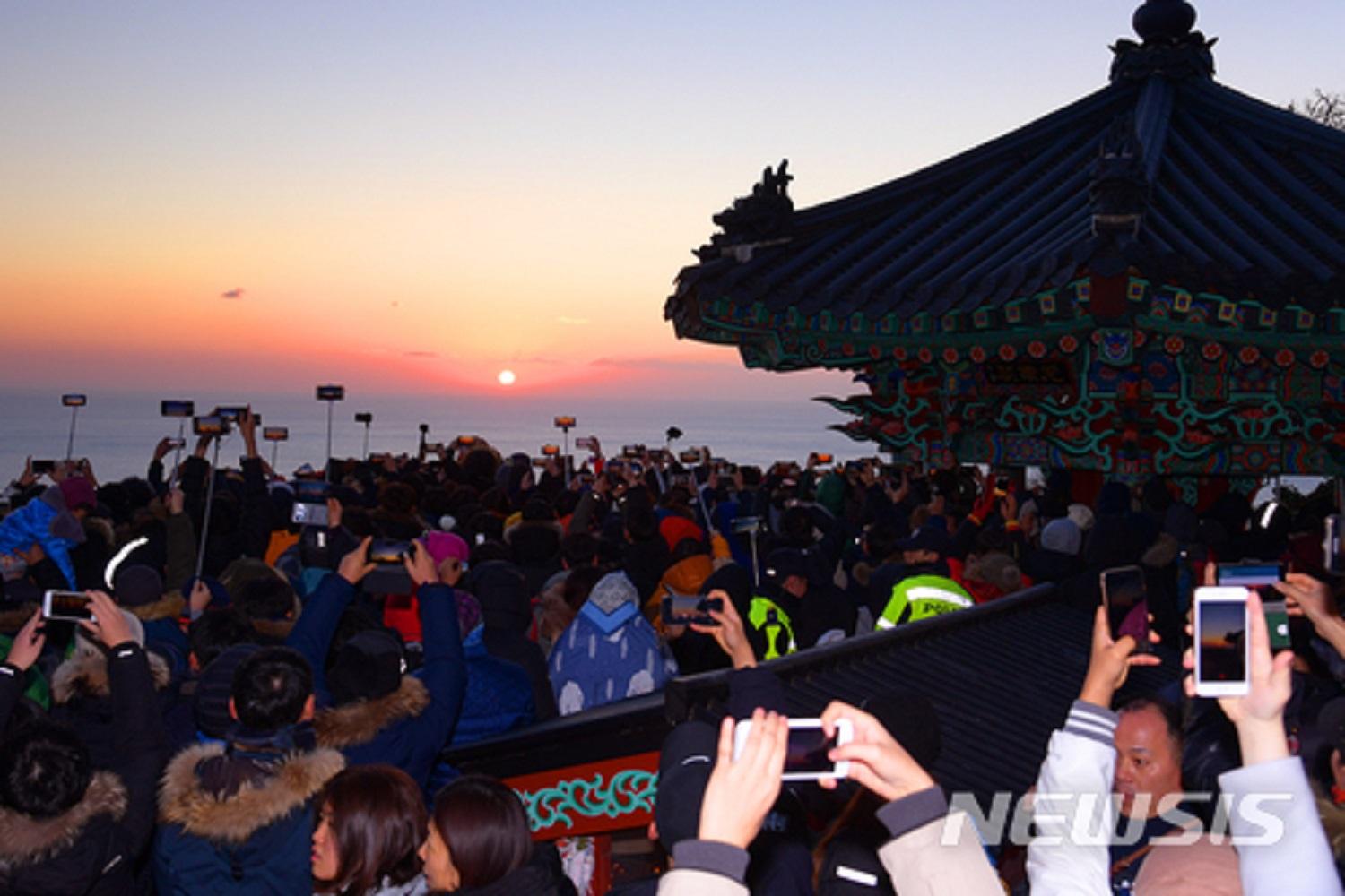 วัดที่เป็น 1 ใน 4 วัดที่สวยที่สุดของเกาหลี ฮยังอิลอัม(향일암)