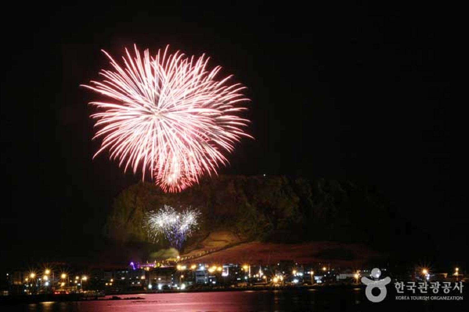 เทศกาลพลุ