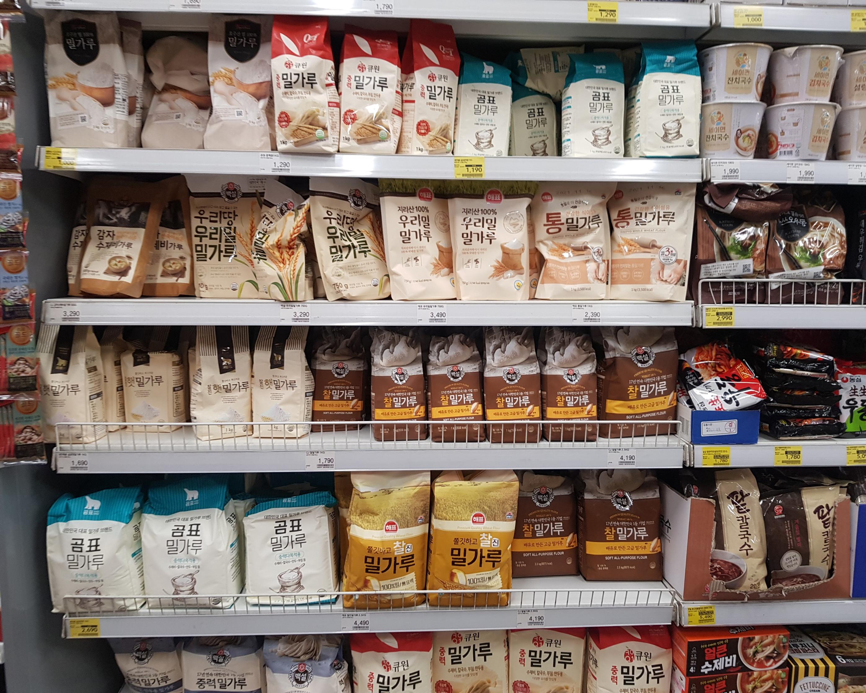 韓国文化、韓国のパン、パンチブ、パリバケ、トレジュール、韓国小麦粉、韓国ジャム、ダルギジャム、韓国マート、シュークリームパン、そぼろパン、韓国コンビニ、韓国マート