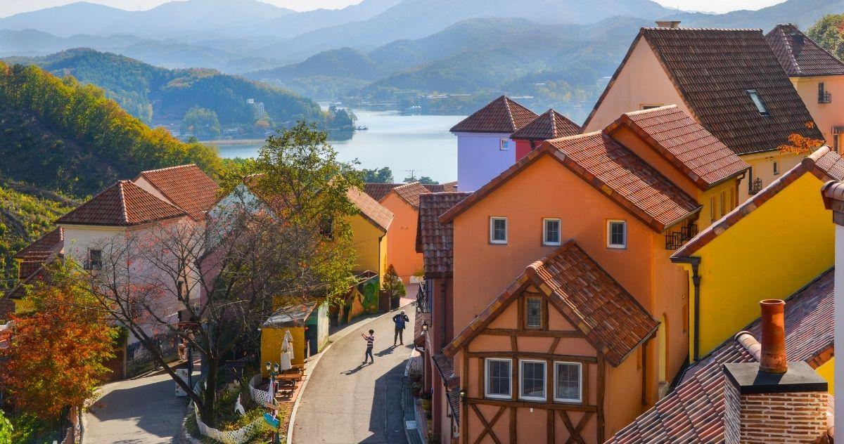 Bất ngờ với 5 ngôi làng ở Hàn Quốc mà cứ ngỡ như ở phương Tây! 