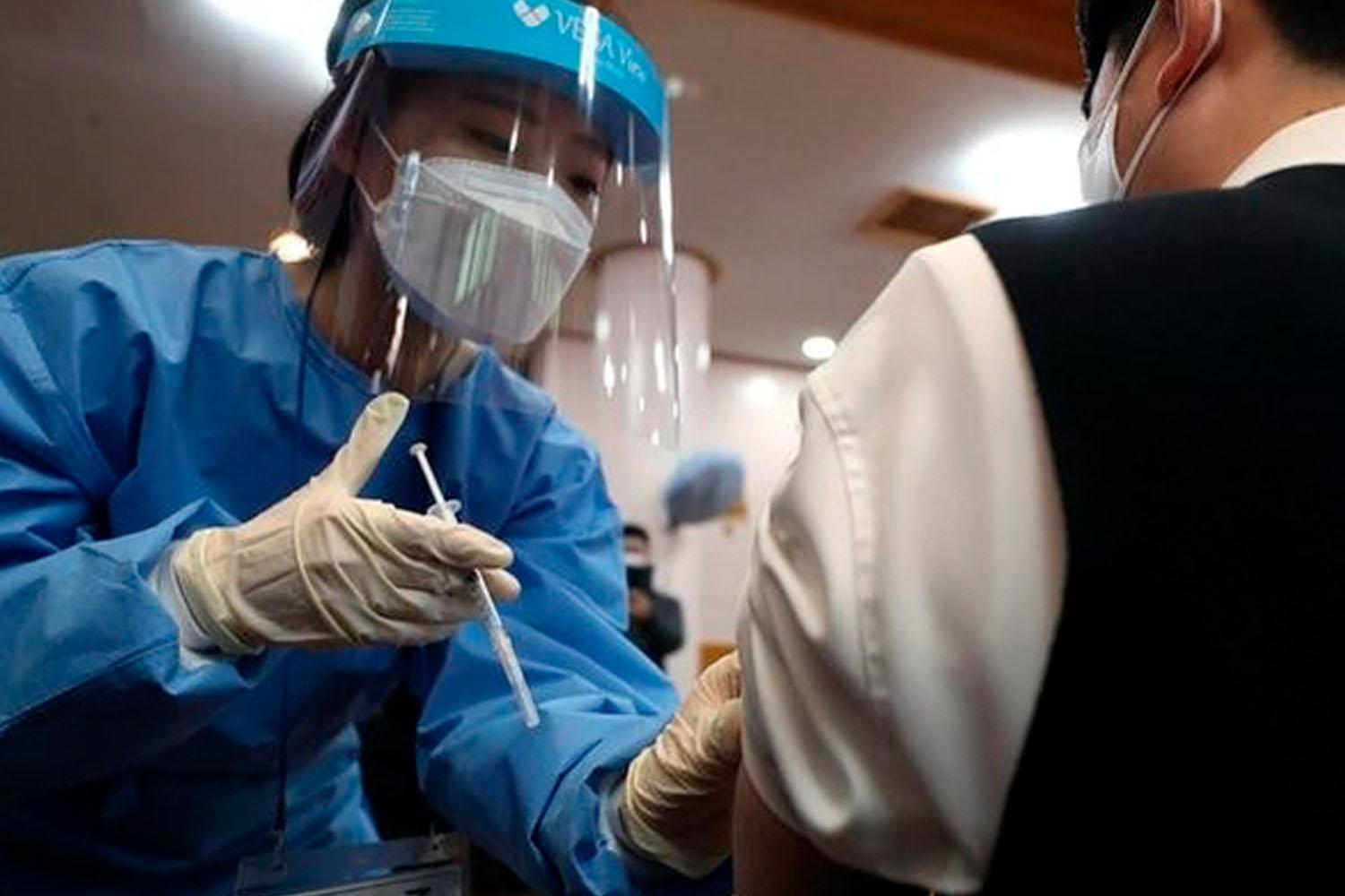 เจ้าหน้าที่ของโรงพยาบาลแห่งหนึ่งจำนวน 270 ราย