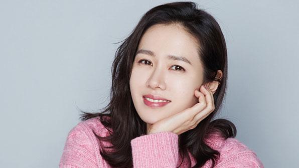 韓国　韓国女優　40代　美女　美貌　韓国ドラマ　韓ドラ　有名　女優　女俳優　美しい　童顔