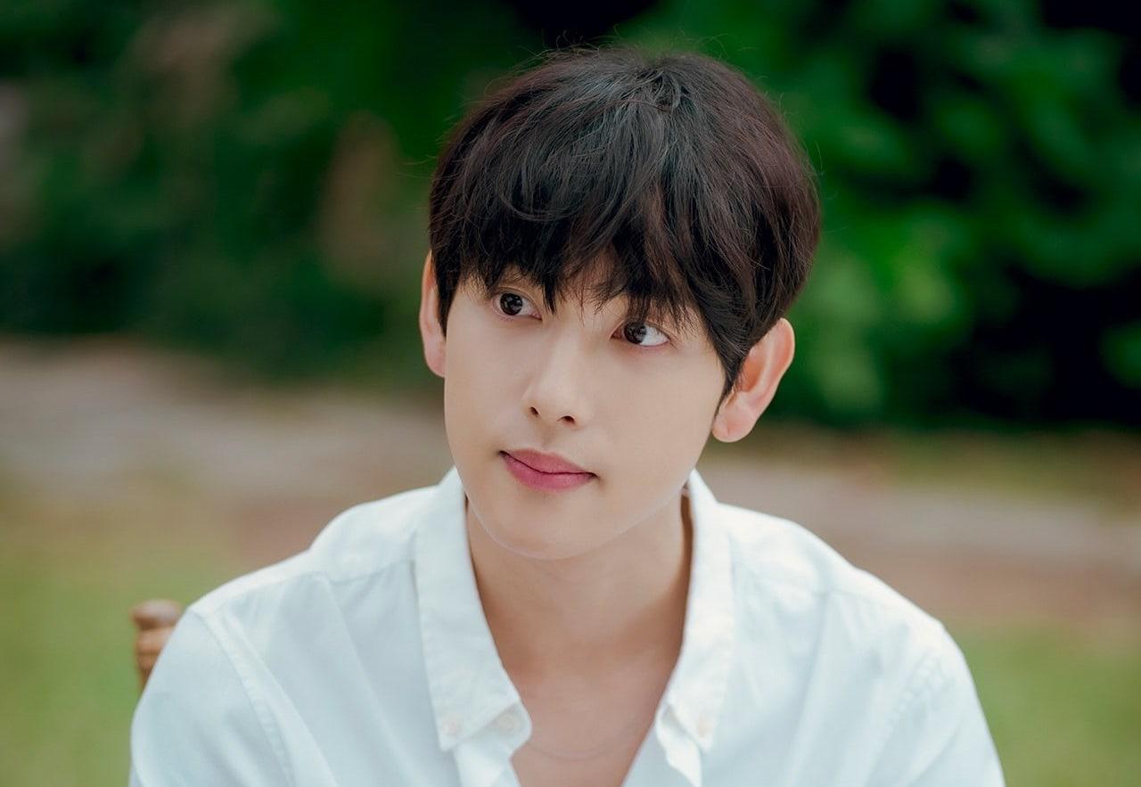 ไอดอลเกาหลีที่ทั้งสวยและหล่อ ไอดอลเกาหลีที่ทั้งสวยและหล่อ ชาอึนอู ASTRO