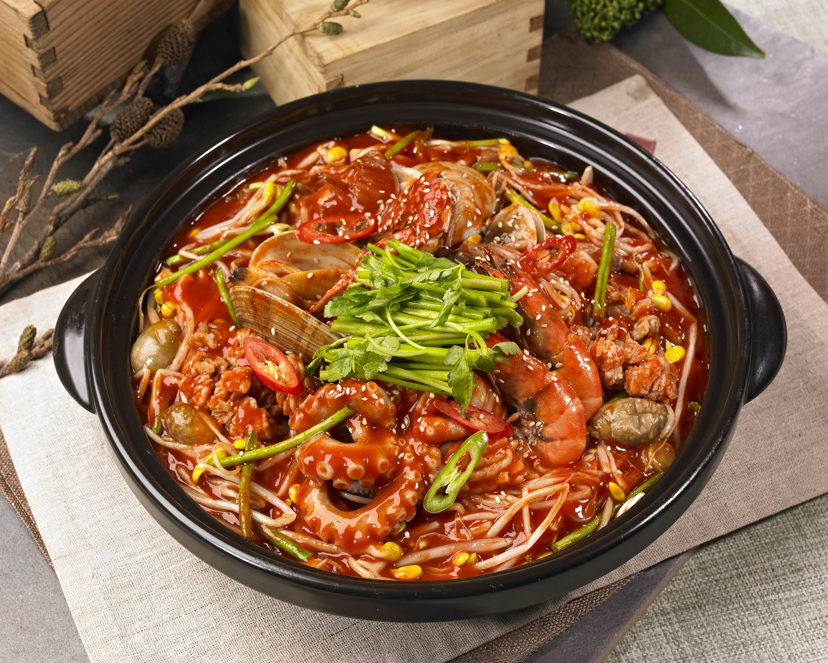 韓国文化、韓国人、韓国料理、ブンオパン、インオパン、韓国人の特徴、マニマニ、マニトゥセヨ、韓国人の食事、バリバリ、韓国ラーメン、辛ラーメン、韓国カップラーメン、ナムジャチング、ヨジャチング、ナムチン、へムルチム