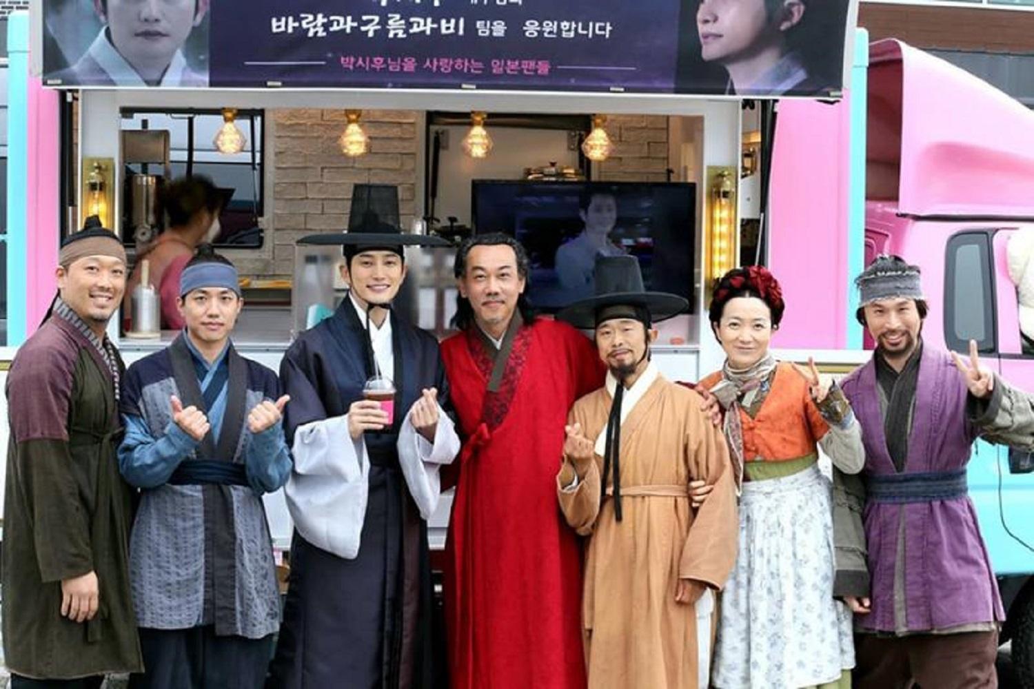 コーヒーカー、コーヒー車、韓国あるある、韓国ドラマ現場あるある、韓国撮影現場、韓国ドラマ現場、パプチャ、コピチャ、韓国芸能人、韓国芸能人ファン