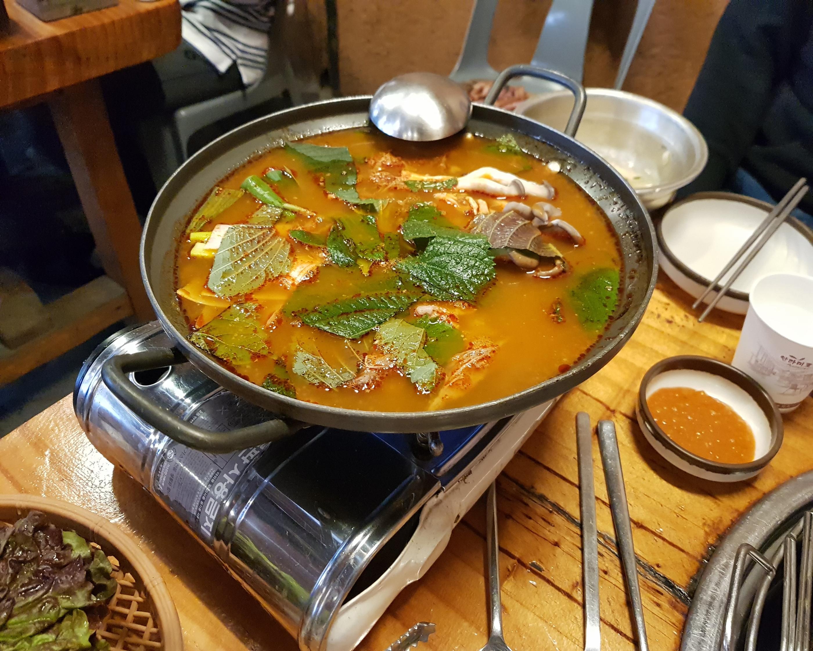 韓国文化、韓国、オリコギ、韓国アヒル肉、韓国鴨肉、韓国食堂、ハニーマスタード、サンム、サムギョプサル