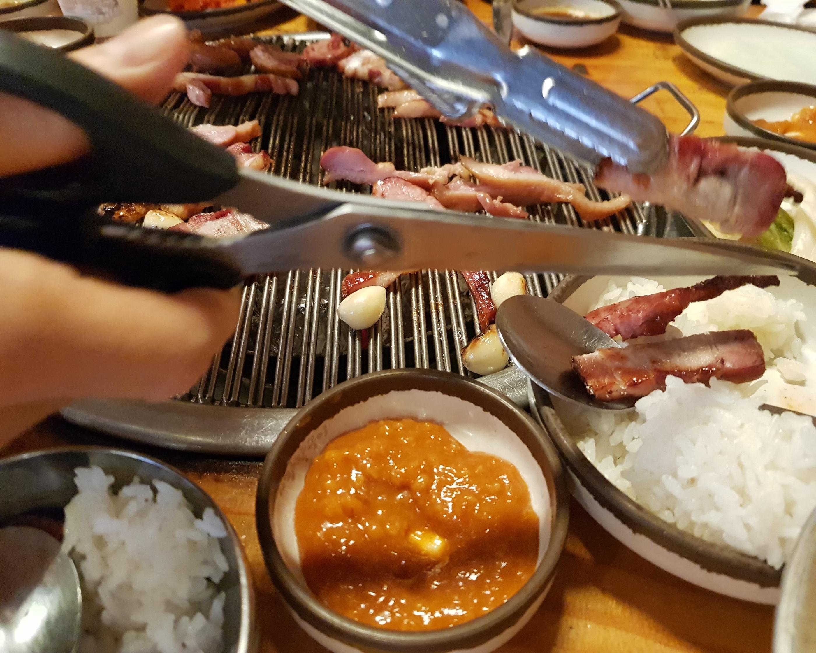 韓国文化、韓国、オリコギ、韓国アヒル肉、韓国鴨肉、韓国食堂、ハニーマスタード、サンム、サムギョプサル