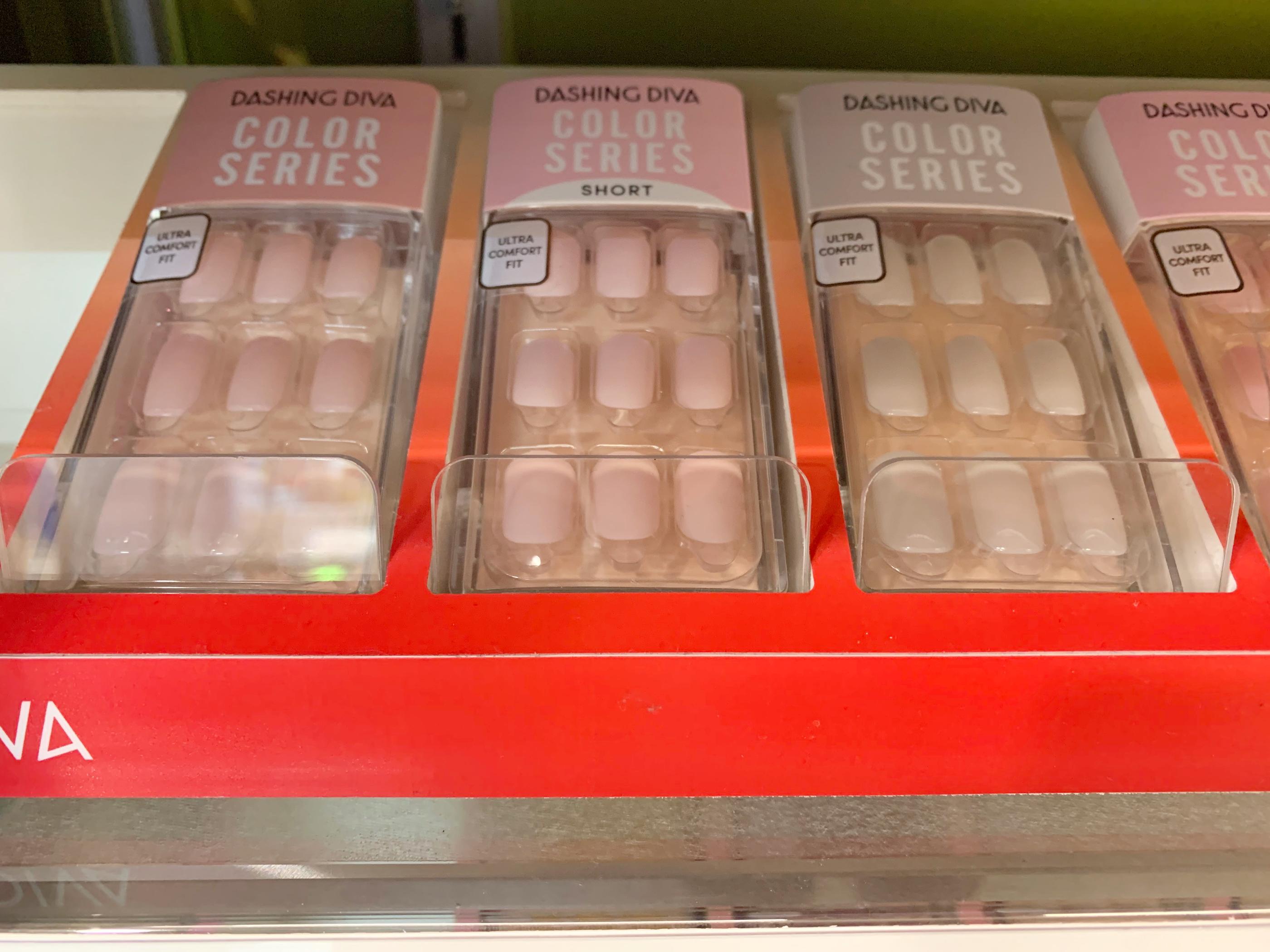 dashing diva press-on nails in pastel tones at olive young