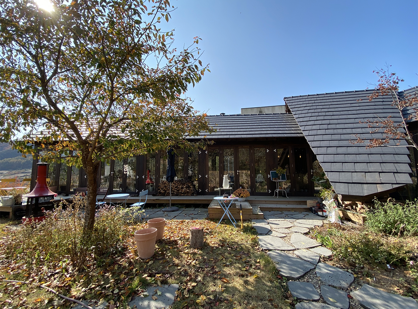 Holly Garden exterior in Andong