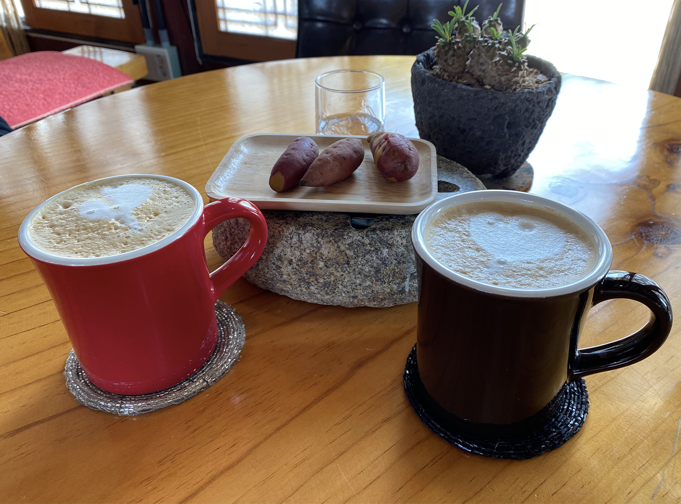 Jangbudang, Andong - cafe drinks and tiny sweet potatoes served on a plate
