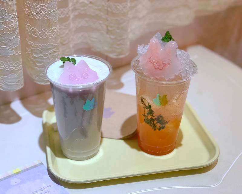 Cafe Monstercat drinks