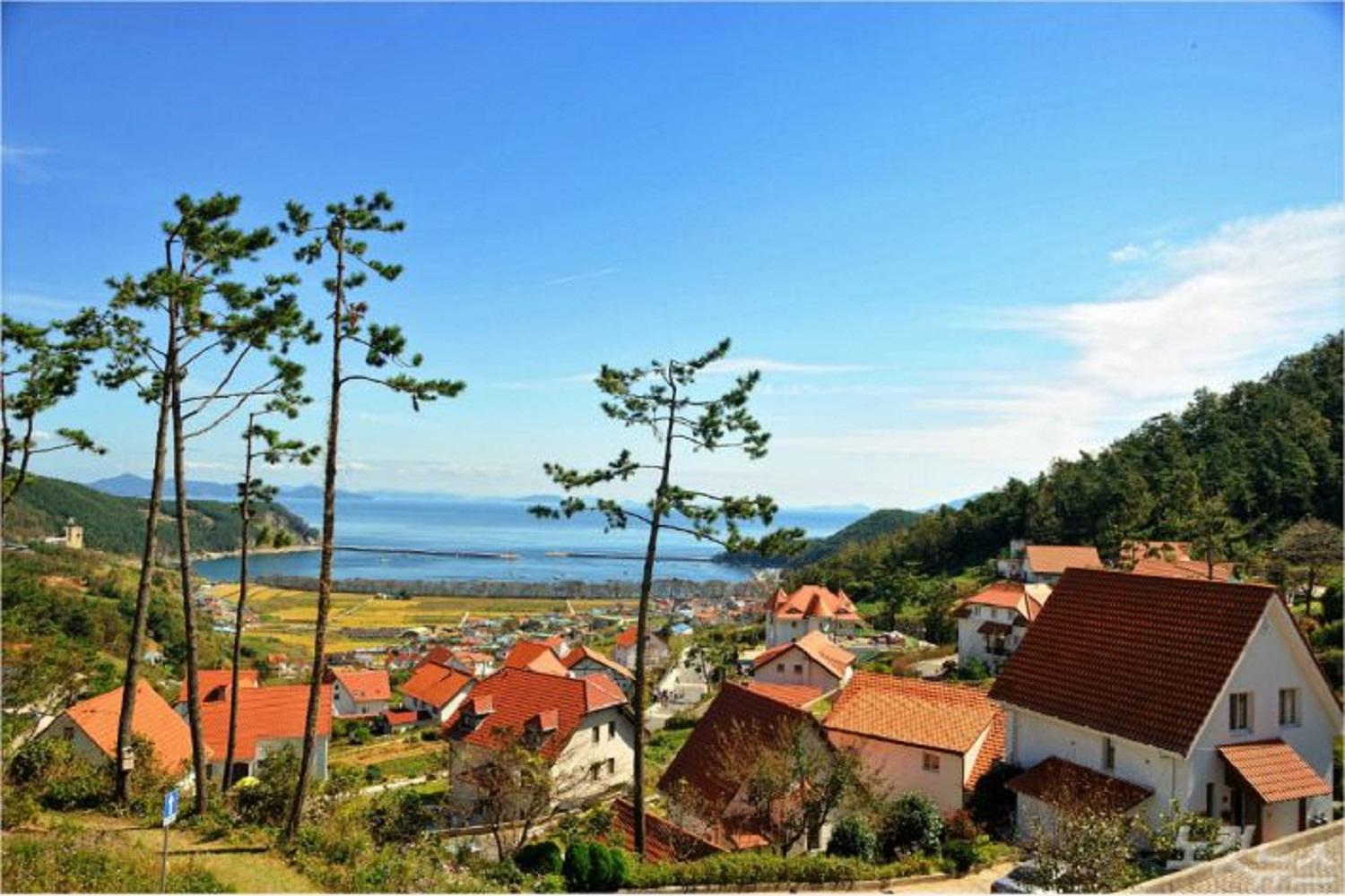 韓国旅行、韓国地方、韓国観光、観光スポット、韓国観光地、韓国外国みたい、韓国きれい、韓国地方旅行、プチフランス、韓国ドラマ、ドラマロケ地、星から来たあなた、ベートーベンウイルス、シークレットガーデン、ボタニア、巨済、外島、エーデルワイススイステーマパーク、加平、ガピョン、京畿道、ドイツ村、慶尚南道、南海、ビール祭り、地中海村、忠清南道、サントリーニ