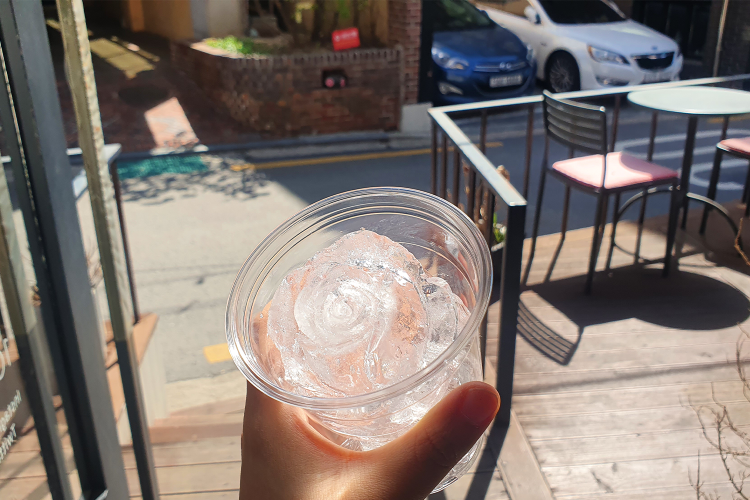 flower shaped ice in a cup