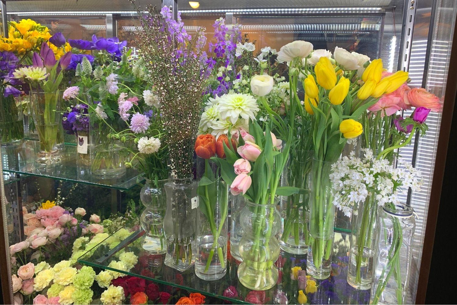 花屋さん、梨泰院、イテウォン駅、ノクサピョン駅、フラワー、韓国お花屋さん、プレゼント、韓国旅行、卒業式、インテリア