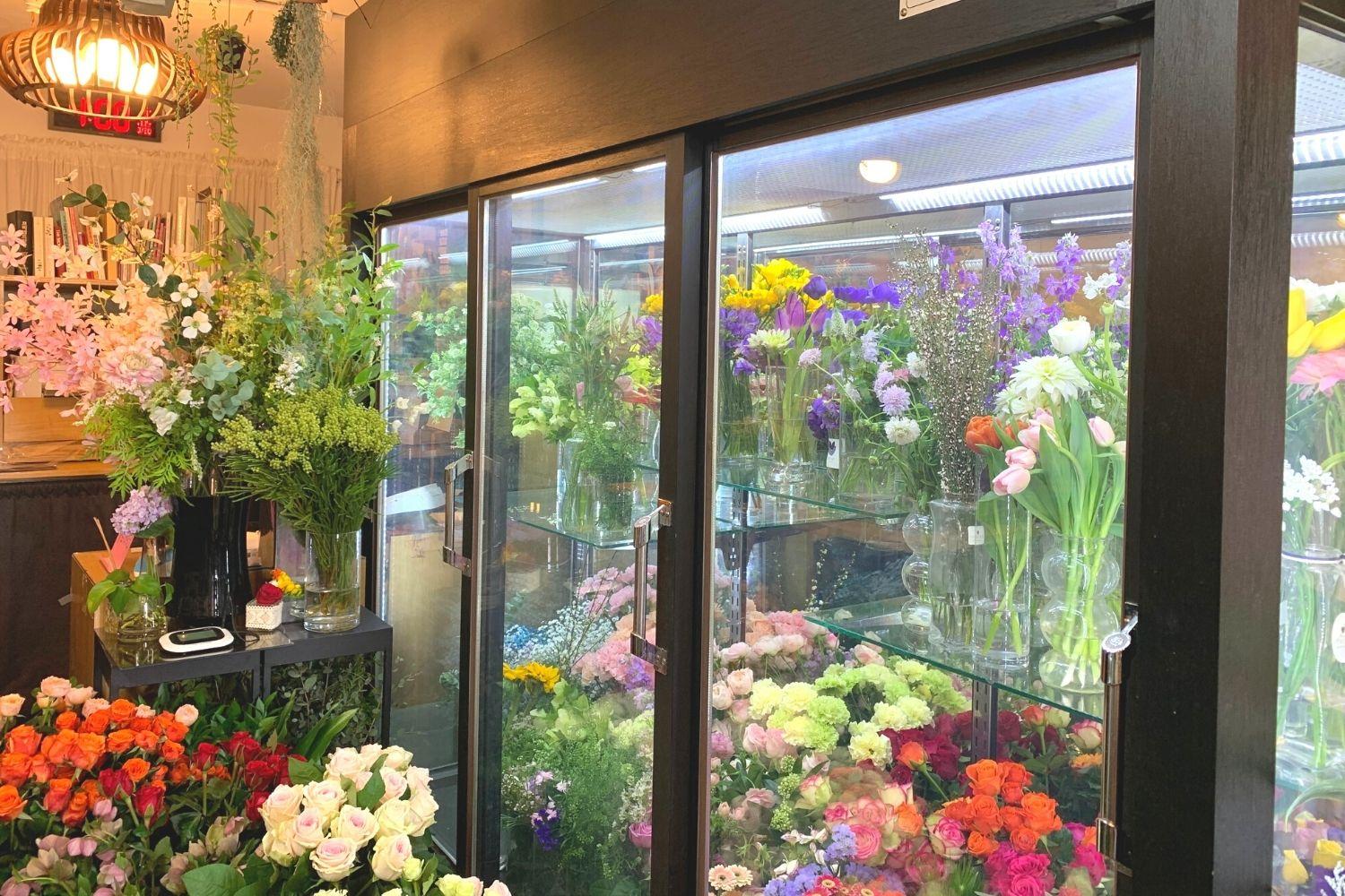 花屋さん、梨泰院、イテウォン駅、ノクサピョン駅、フラワー、韓国お花屋さん、プレゼント、韓国旅行、卒業式、インテリア