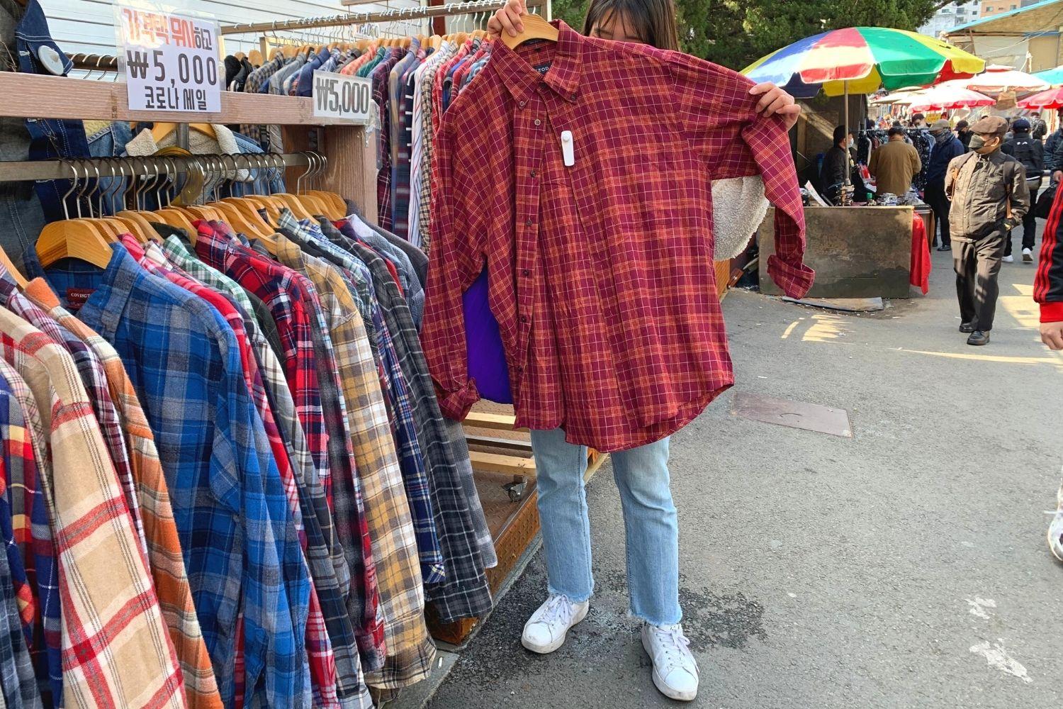 red vintage shirt dongmyo flea market