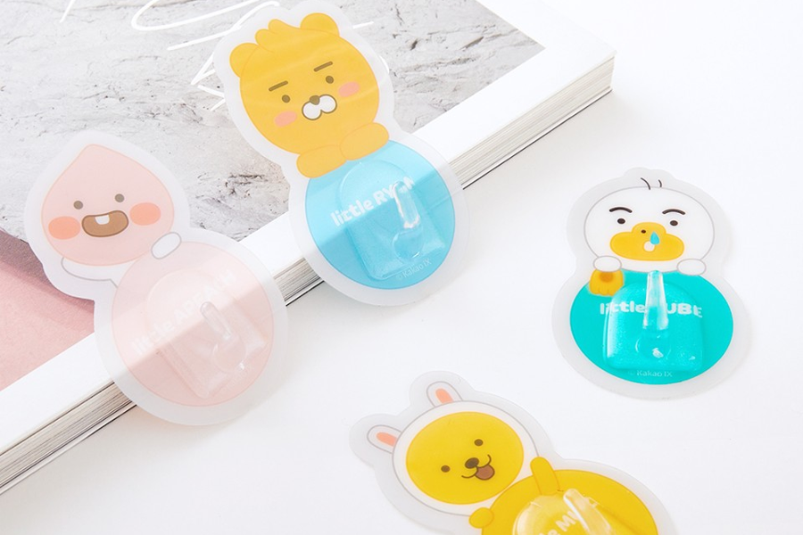 卡通圖案壁掛掛鈎近拍，韓國Daiso與Kakao Friends聯名商品