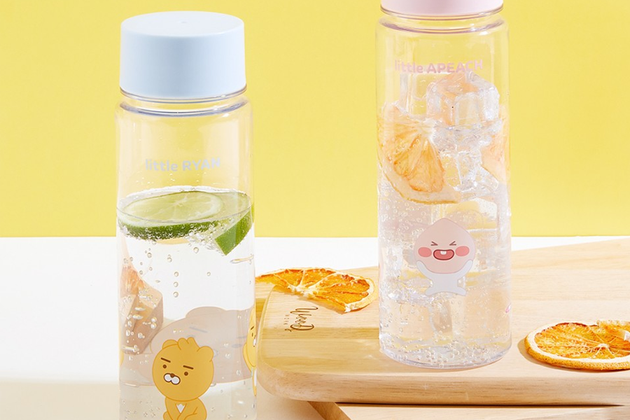 卡通圖案塑料水瓶，韓國Daiso與Kakao Friends聯名商品