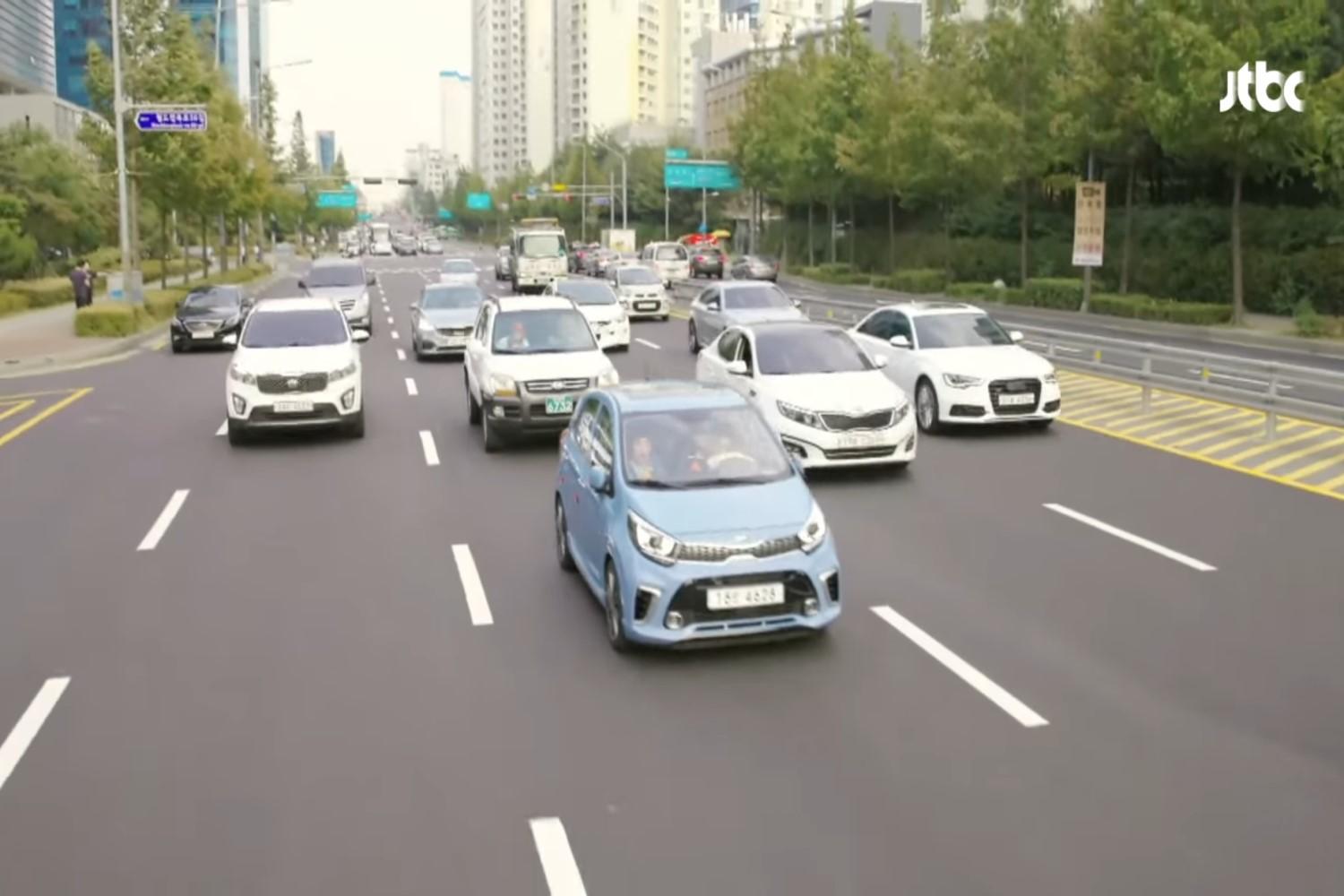 韓国文化、韓国の自動車、韓国駐車事情、韓国アパート、韓国の食堂、韓国縦列駐車、韓国人の運転、韓国人、バリバリ文化