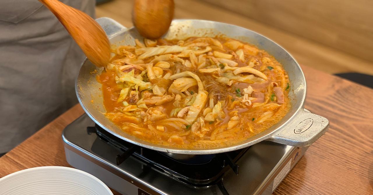 梨大 グルメ店 | ブㇽパブ(火飯)