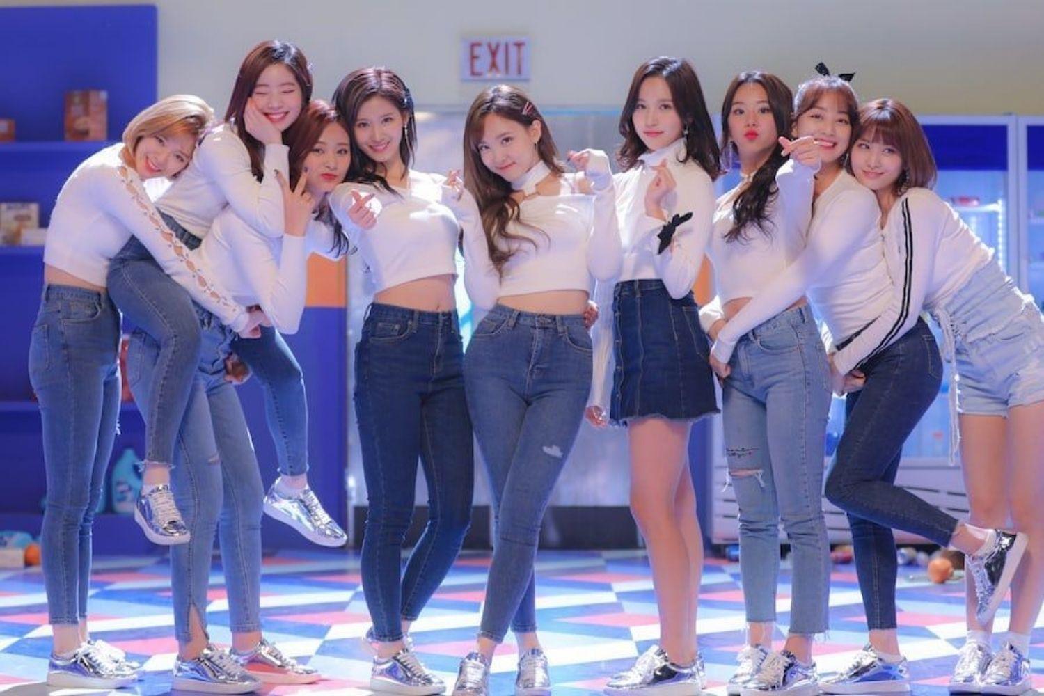 twice mặc Quần jeans skinny