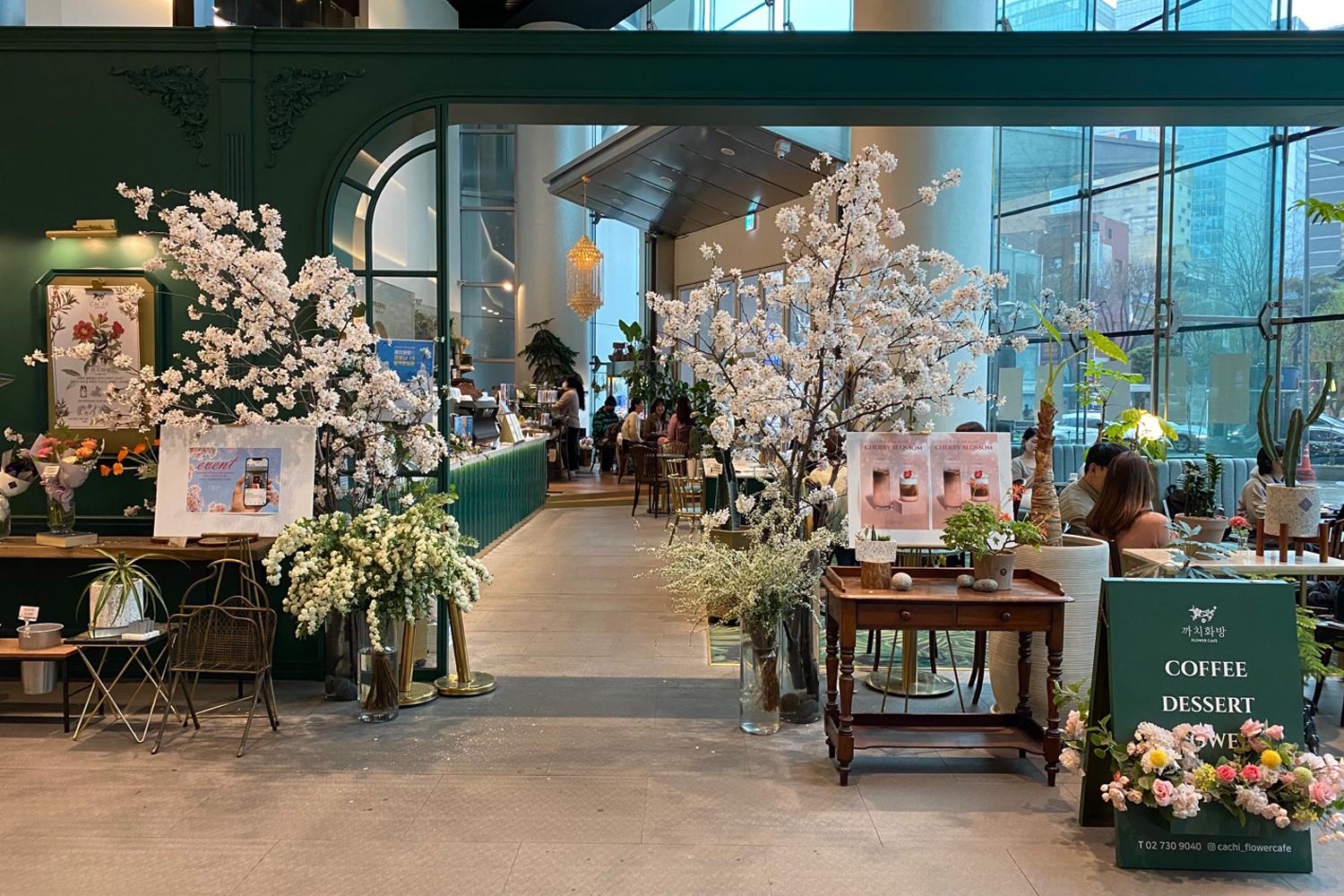 รีวิวคาเฟ่ดอกไม้ cachi_flowercafe