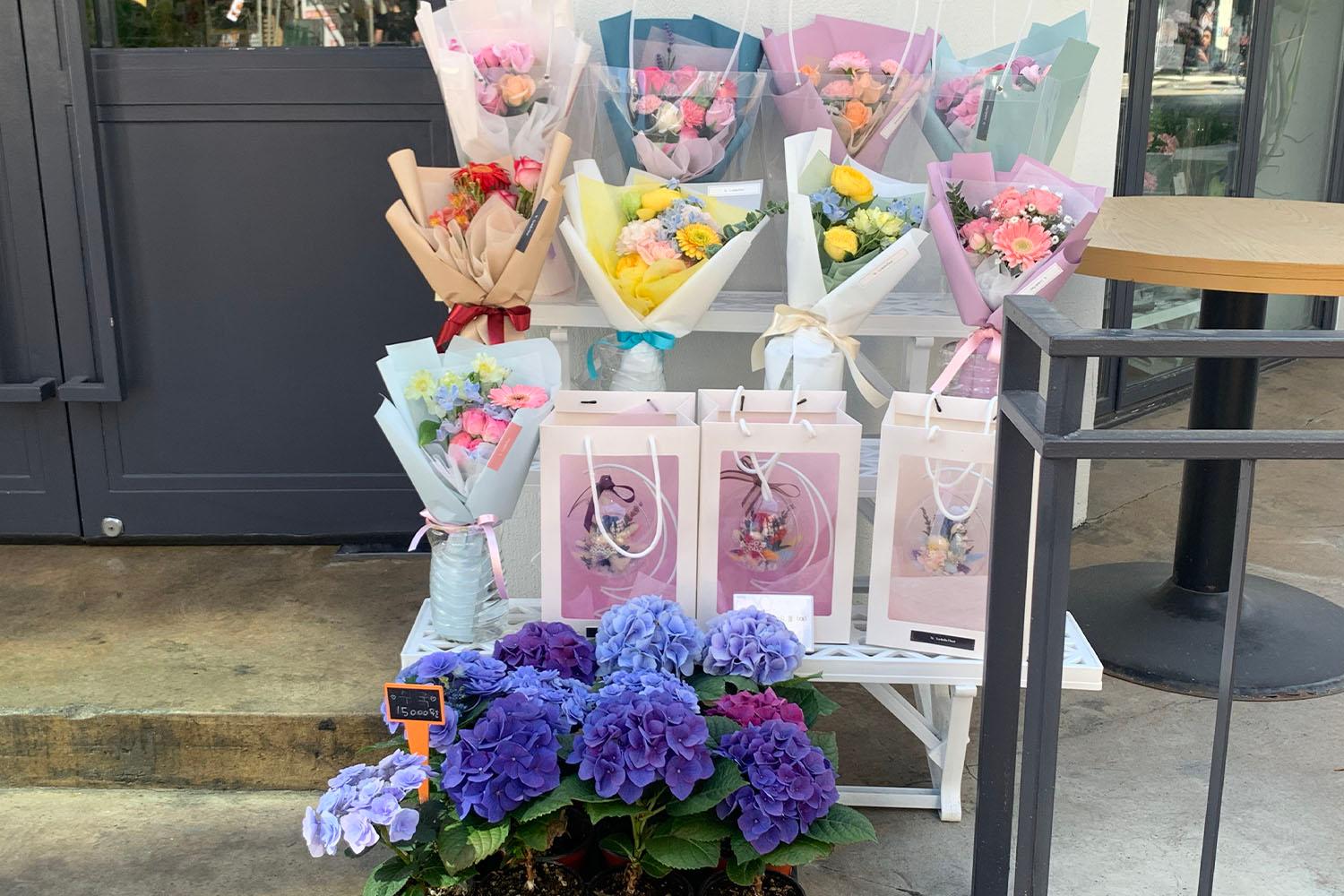 ช่อดอกไม้ร้านดอกไม้ย่านชินชน la.belle.fleur