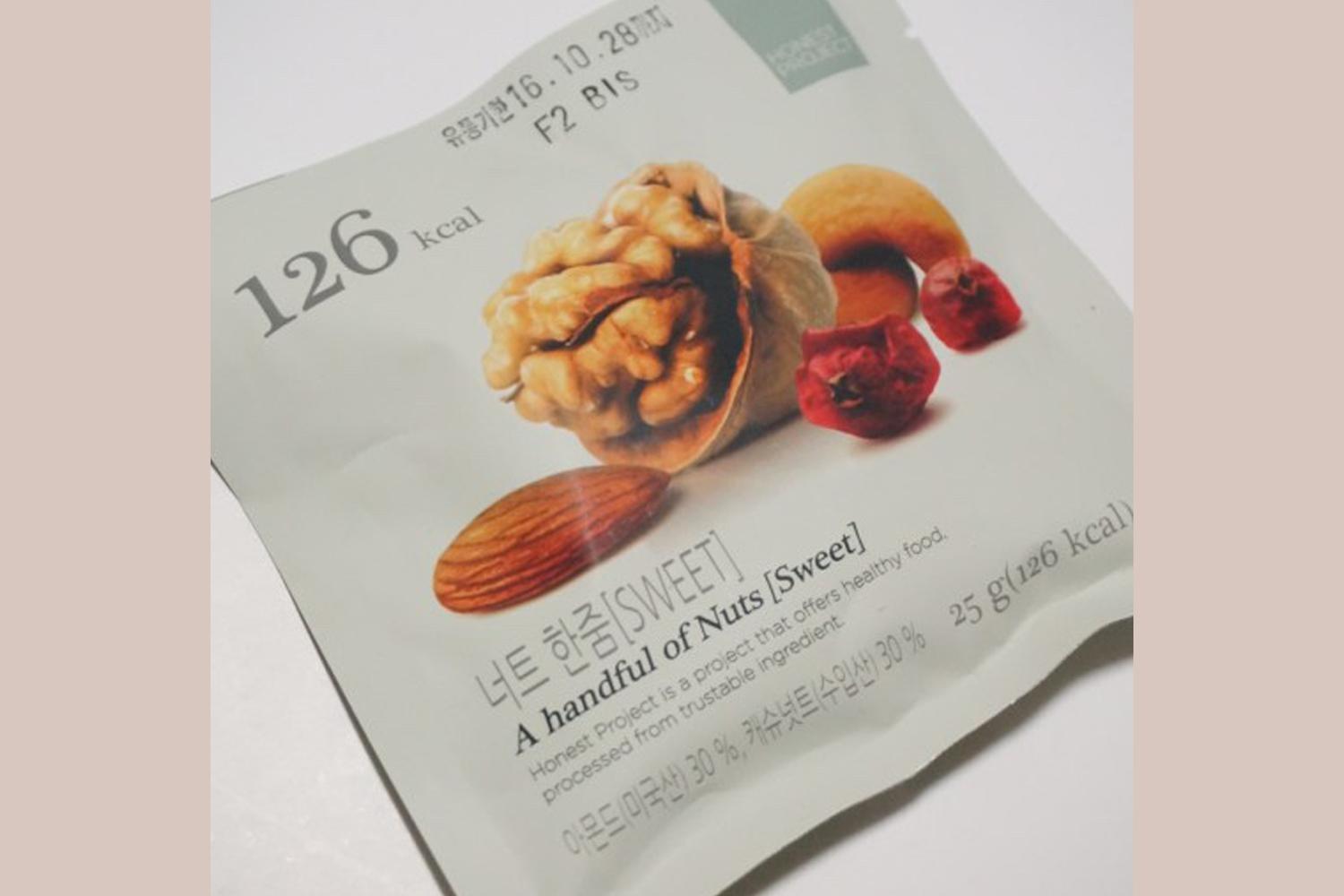 オリーブヤング OliveYoung お菓子 人気 ダイエット 低カロリー スナック 韓国旅行 韓国情報 お土産 体調管理 健康 おすすめ 韓国 食べ物