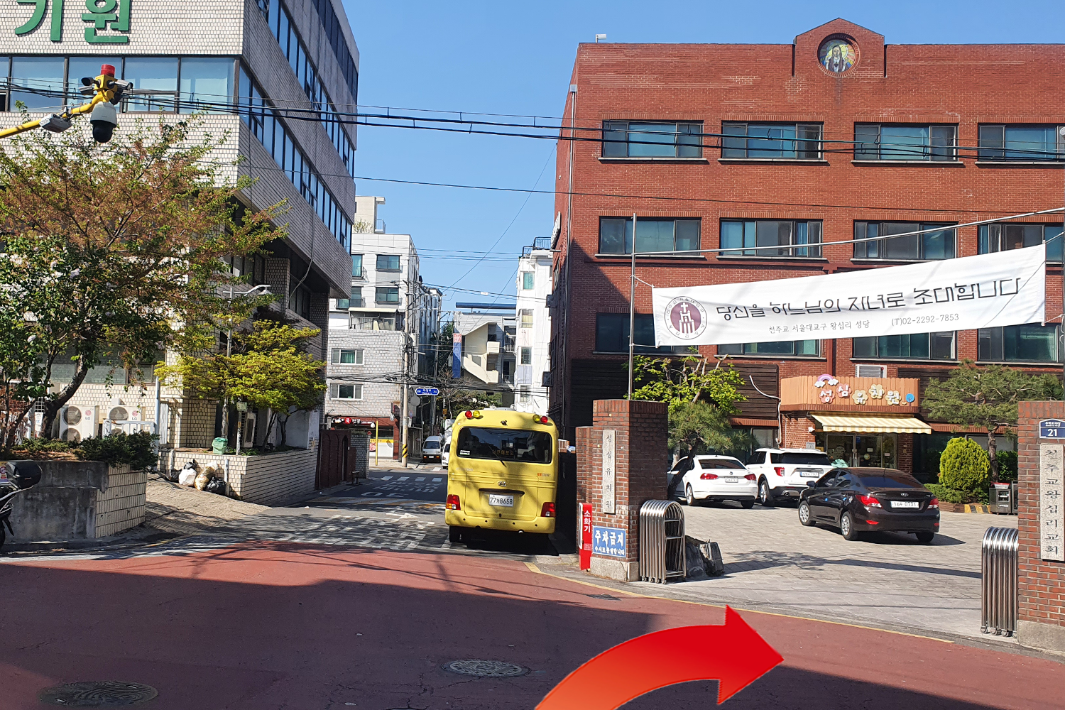 韓国、韓国カフェ、オレンジカフェ、韓国オレンジカフェ、オレンジ色のカフェ、韓国オレンジ色のカフェ、韓国オレンジ、楊平駅、ヤンピョン駅、スモアクッキー、上往十里駅、サンワンシンニ駅、クロワッサン、ソウルカフェ、ソウル、雰囲気の良いカフェ、かっこいいカフェ、落ち着くカフェ、