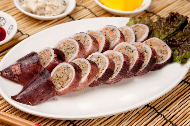 โอจิงอ ซุนแด (오징어순대)