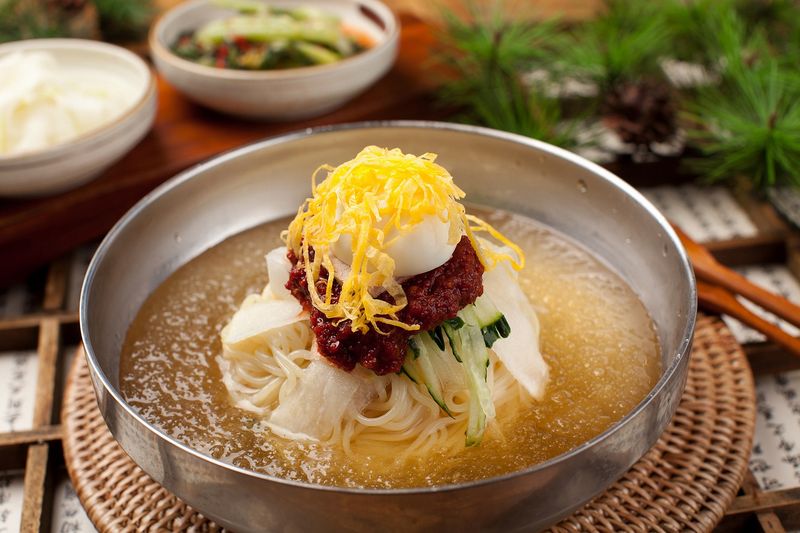 มิลมยอน (밀면)