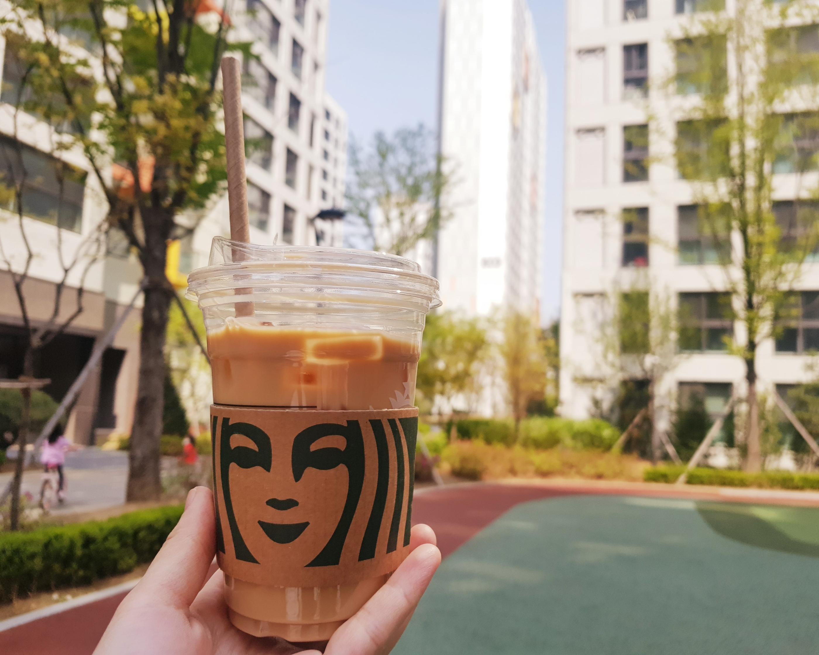 韓国文化、韓国コーヒー、韓国のデカフェ、ディカフェイン、カフェラテ、カフェモカ、アメリカ―ノ、コールドブリュ―、韓国スタバ、韓国スターバックス、スターバックス、スタバ