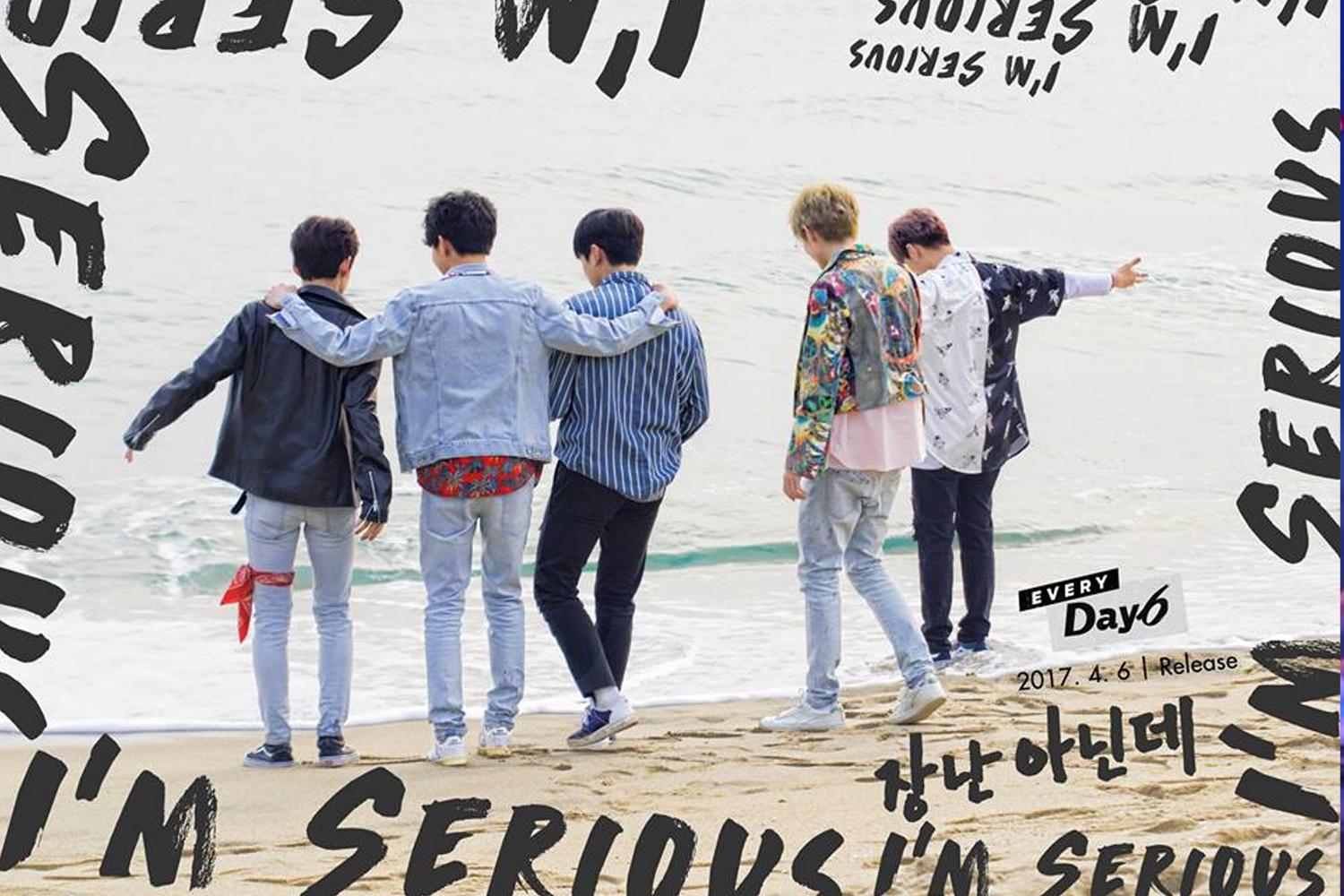 DAY6 เดินอยู่ริมชายหาดร่วมกันพร้อมสัมผัสบรรยากาศเพลง I'm Serious