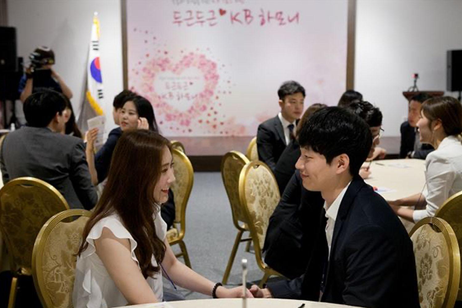 การมีทติ้งผ่านเอเจนซี่ 