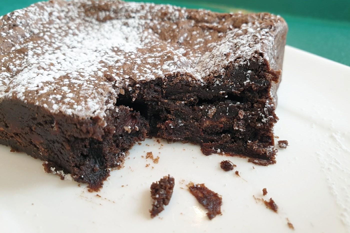 韓国、韓国カフェ、ブルーカフェ、韓国ブルーカフェ、青いカフェ、韓国青いカフェ、韓国ブルー、韓国青、マンウォン市場、望遠市場、マンウォン、チャンシン駅、夜景のキレイなカフェ、クロワッサン、ブラウニー、ソウルカフェ、ソウル、南山タワー、雰囲気の良いカフェ、韓国夜景カフェ