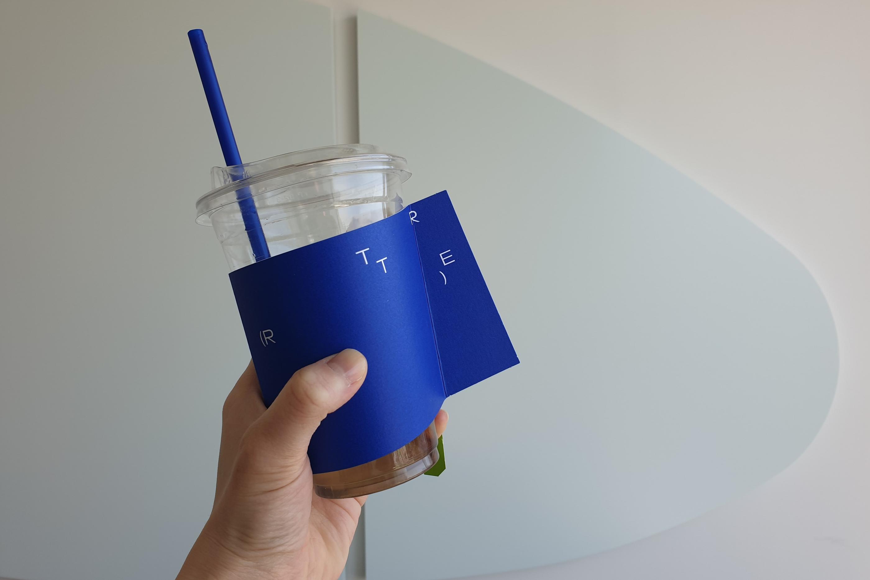 韓国、韓国カフェ、ブルーカフェ、韓国ブルーカフェ、青いカフェ、韓国青いカフェ、韓国ブルー、韓国青、マンウォン市場、望遠市場、マンウォン、チャンシン駅、夜景のキレイなカフェ、クロワッサン、ブラウニー、ソウルカフェ、ソウル、南山タワー、雰囲気の良いカフェ、韓国夜景カフェ