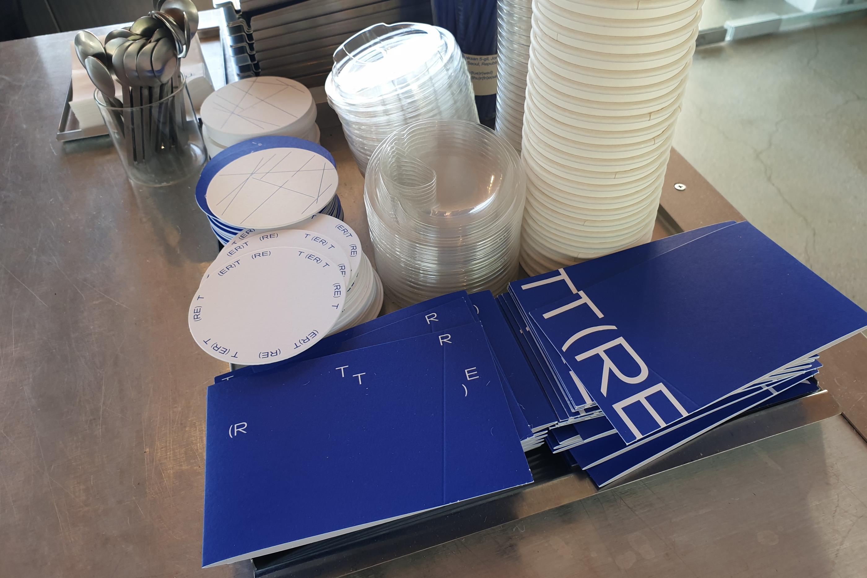 韓国、韓国カフェ、ブルーカフェ、韓国ブルーカフェ、青いカフェ、韓国青いカフェ、韓国ブルー、韓国青、マンウォン市場、望遠市場、マンウォン、チャンシン駅、夜景のキレイなカフェ、クロワッサン、ブラウニー、ソウルカフェ、ソウル、南山タワー、雰囲気の良いカフェ、韓国夜景カフェ