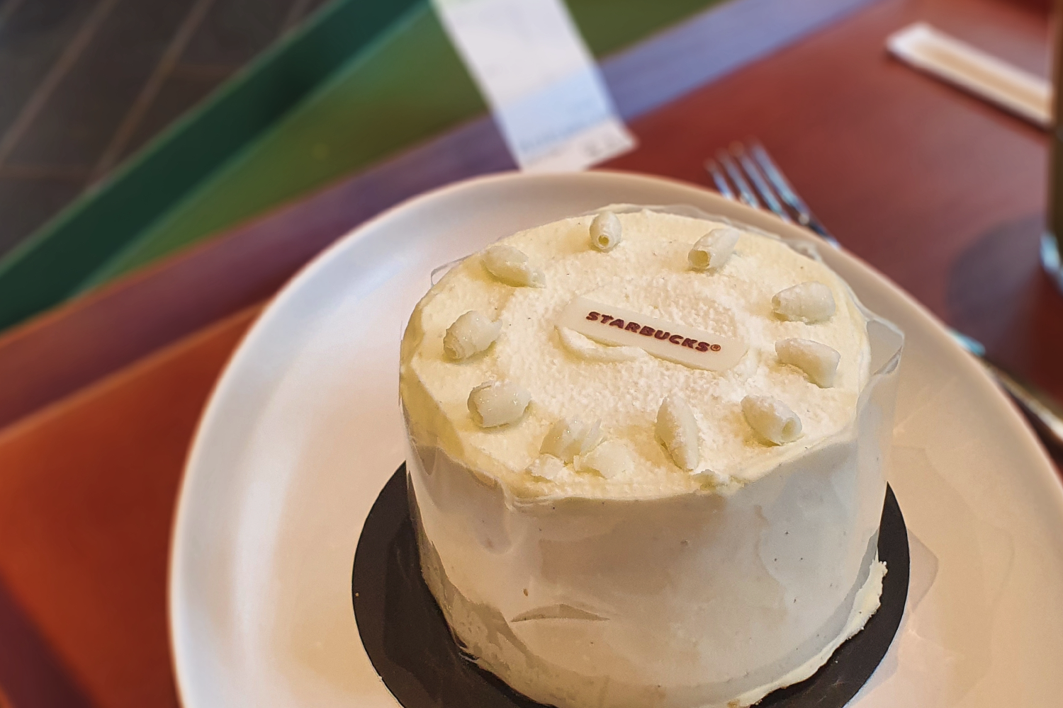 cheongdam custard mascarpone cake Starbucks Byeoldabang