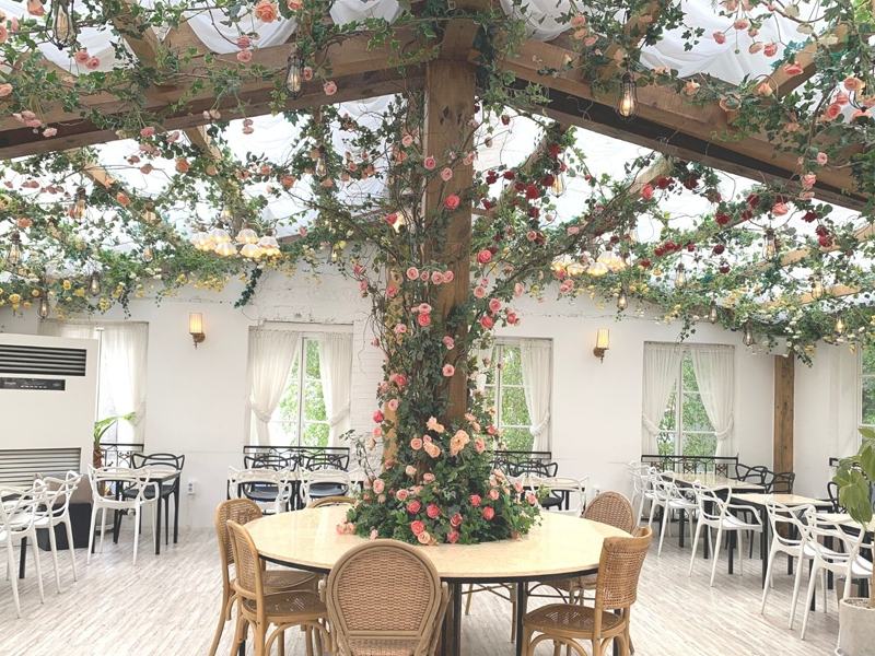 ホンデ入口駅カフェ、ホンデ入口駅、ホンデ、狎鴎亭、アックジョン、カフェ、韓国、韓国カフェ、ピンクカフェ、韓国ピンクカフェ、可愛いカフェ、韓国ピンク、デザートカフェ、ソウルカフェ、ソウル、雰囲気の良いカフェ、ケーキ、オシャレなカフェ、ロゼ、ヘリ