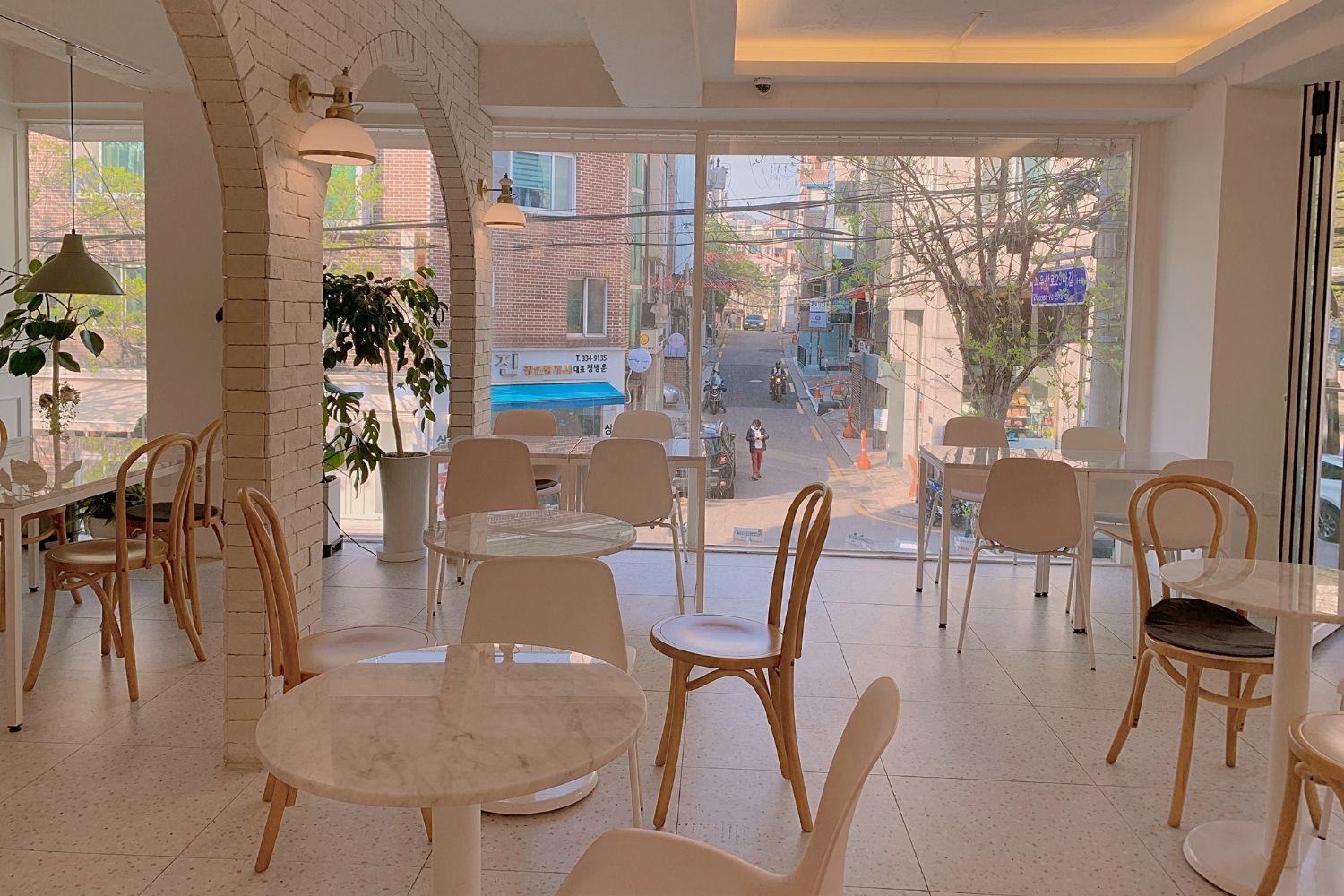 không gian tầng 2 ở Rachel's Kitchen Hongdae