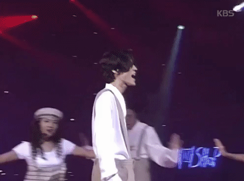 วิดิโอการแสดงของวง Two Two 