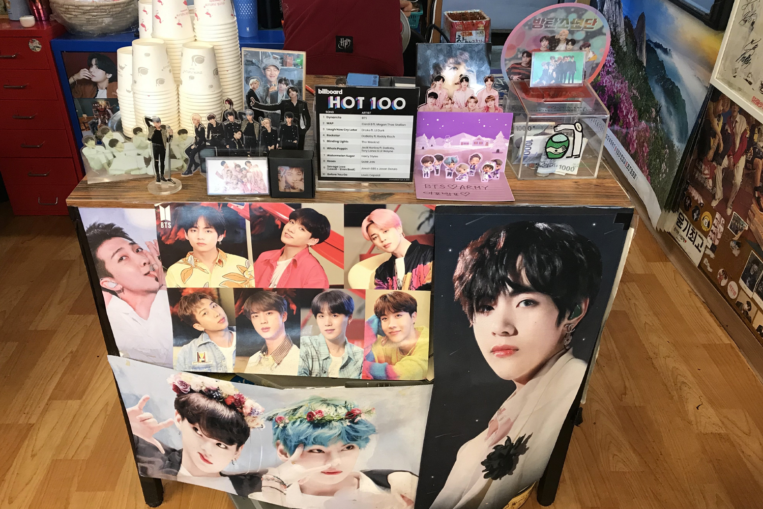 Yoojung Sikdang BTS decoration