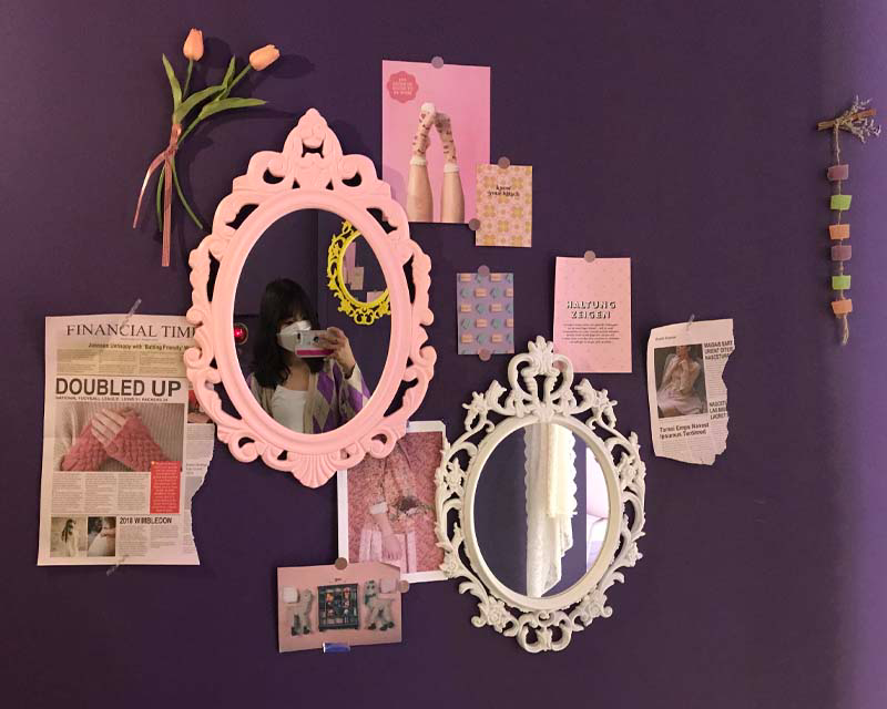 Be purple cafe mirror