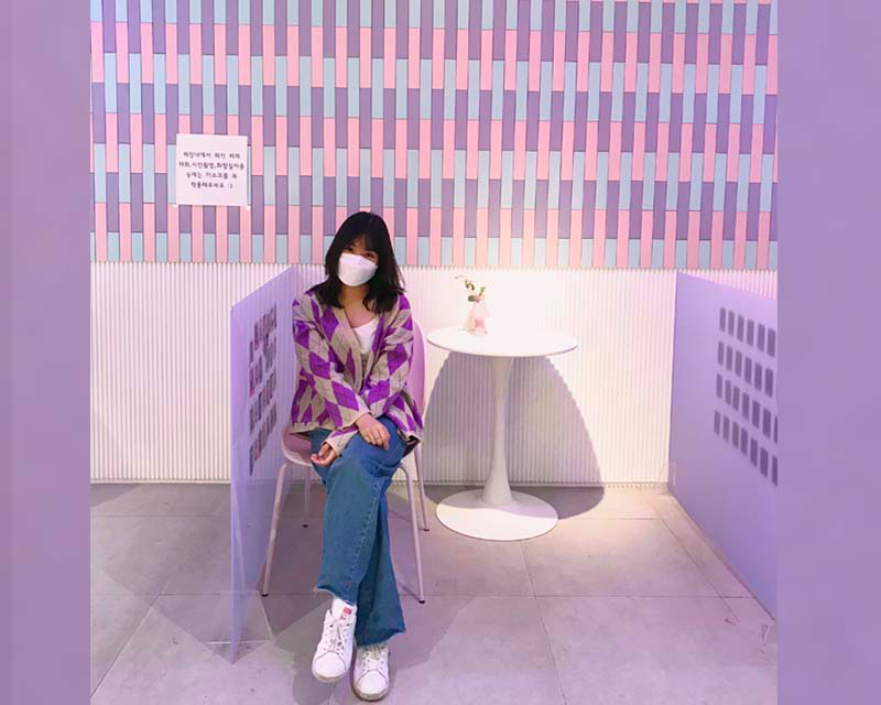 Be purple cafe purple photo zone