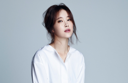 Ca sĩ Baek Ji Young, nữ hoàng nhạc phim Hàn Quốc