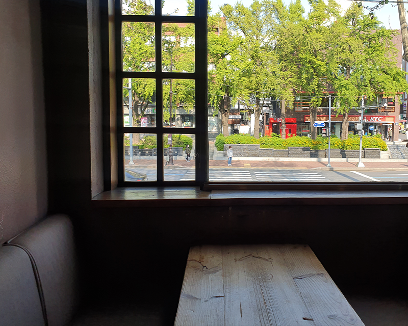 韓国、タバン、韓国タバン、韓国カフェ、韓国カフェの元祖、ビョルタバン、スタバ、ビョルタバン店、ビエンナーコピ、ウィンナーコーヒー、韓国文化、韓国カフェ文化、BTS、グリーティング、大学路、テハンノ、ウルチロ、乙支路、茶房、喫茶、喫茶店、韓国茶房、韓国喫茶店、昔の韓国