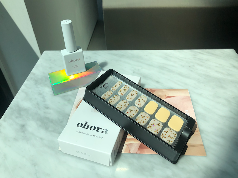 Ohora nail kit - yellow with gold touches
