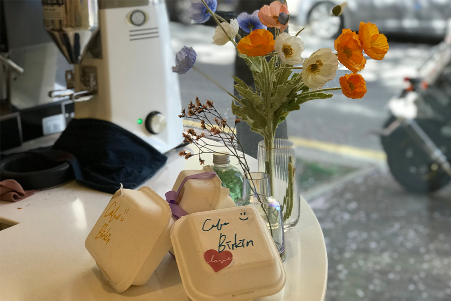 Cafe Birkin的赠礼包装，温馨的氛围与贴心的服务。